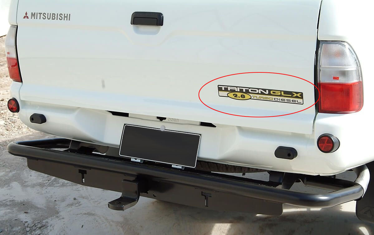 DOOR & TAILGATE DECAL : TRITON GLX 2.8 TURBO DIESEL (1996-2006 MK MITSUBISHI TRITON)